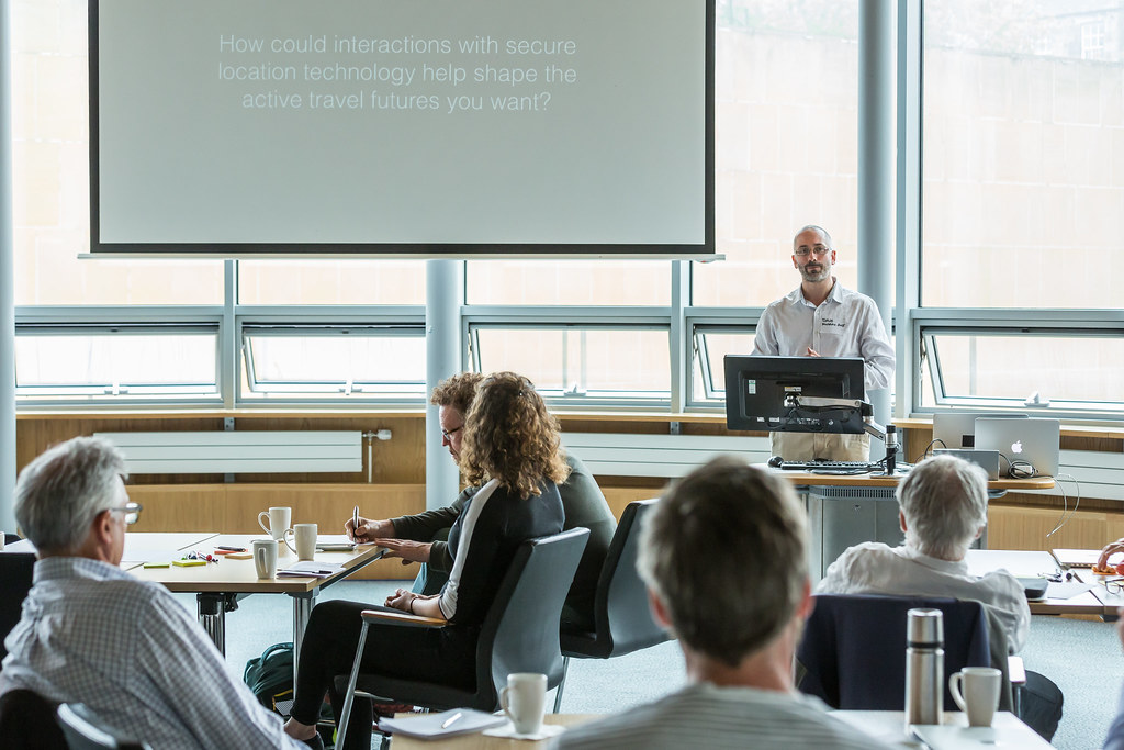 Informatika sebagai Fondasi Transformasi Digital